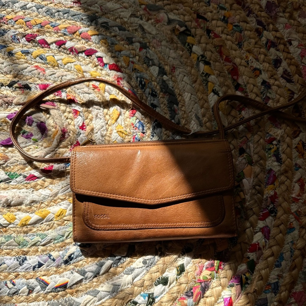 Fossil crossover wallet